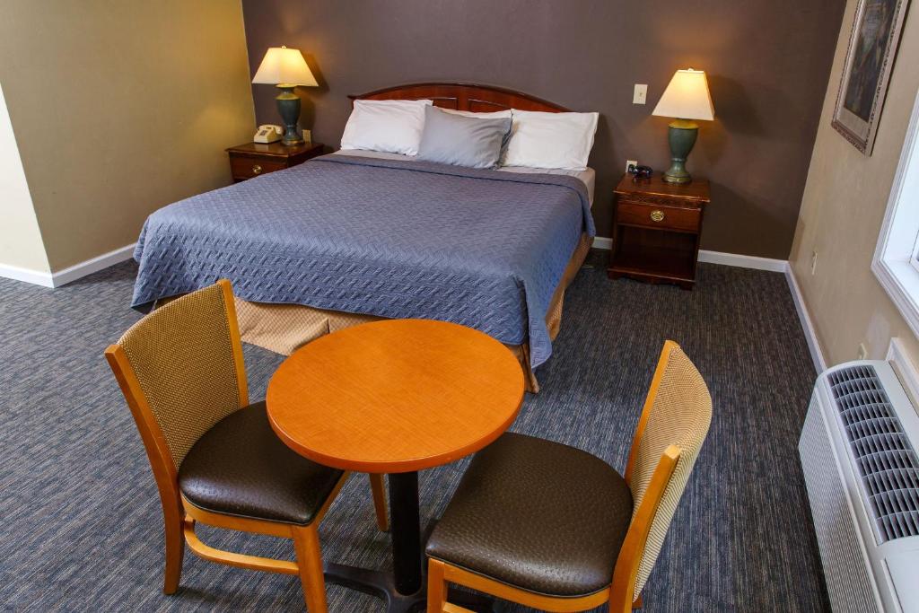 Beach Harbor Resort - Room King Con Sofá Cama - No Fumadores