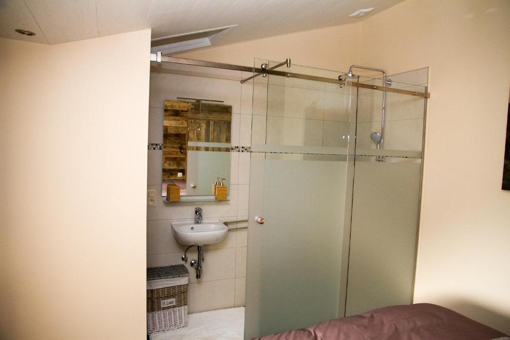 Ванна кімната в L'Etable d'Evelyne