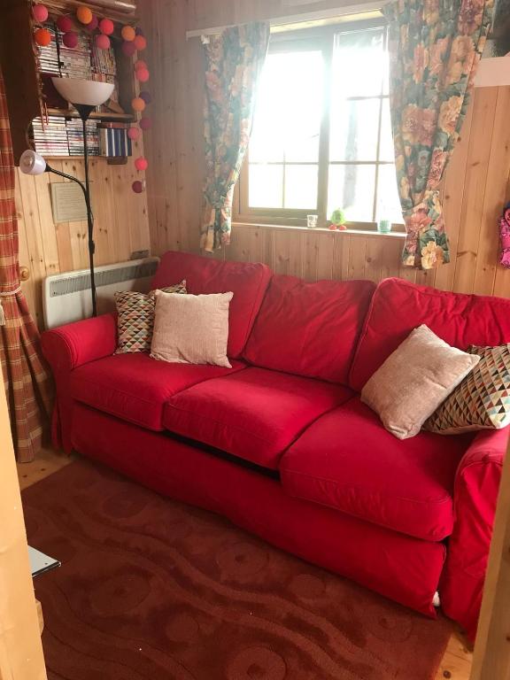 Cozy Countryside Log Cabin