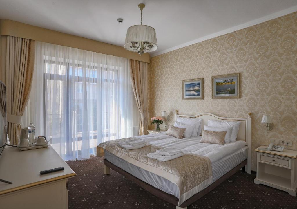 FENIX TOWN - Suite Con Terraza