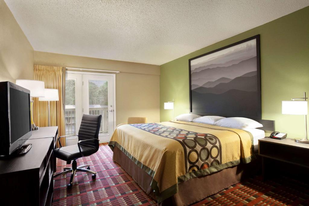 Super 8 by Wyndham Cherokee - Habitación Con Cama Extragrande - No Fumadores