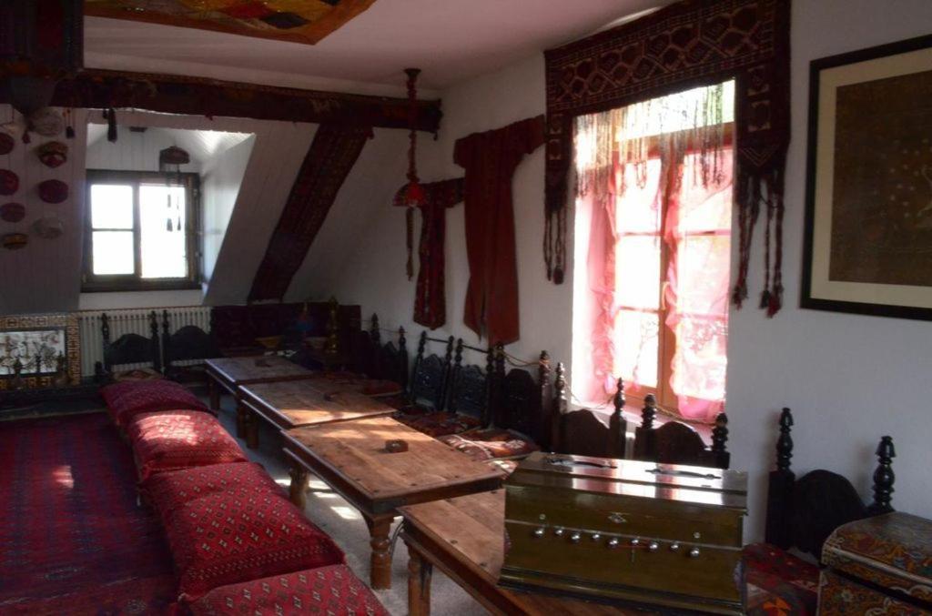 Posezení v ubytování Hotel Restaurant Kutchi