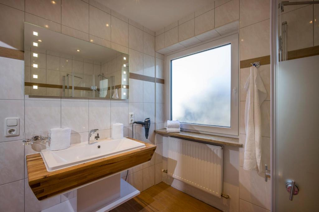 Koupelna v ubytování Hotel Restaurant Gradlwirt