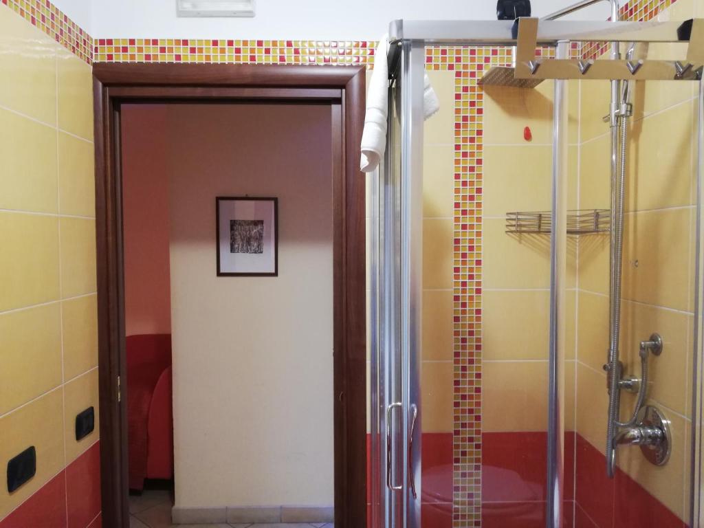 Koupelna v ubytování B&B Domus Traiani Benevento