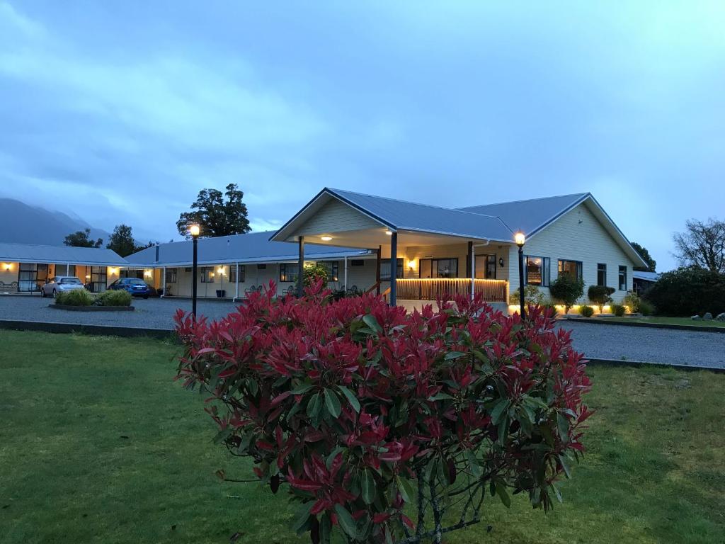 Zahrada ubytování High Peaks Hotel