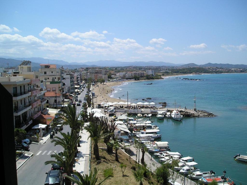 Arocaria Apartments - 17