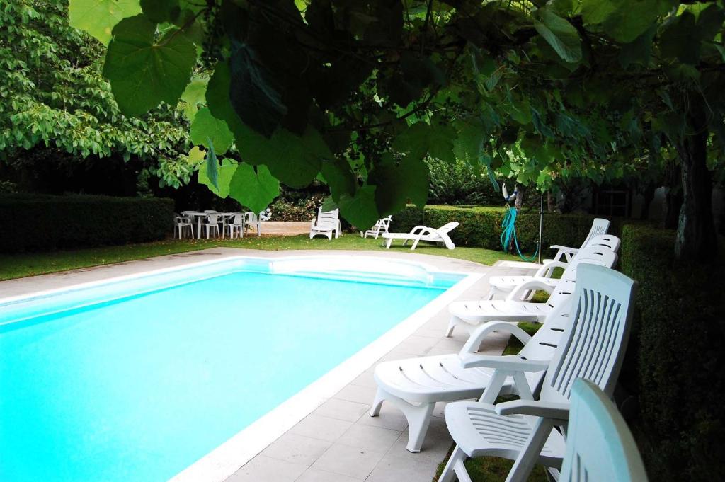 Bazén v ubytování Casa de Esteiro nebo v jeho okolí