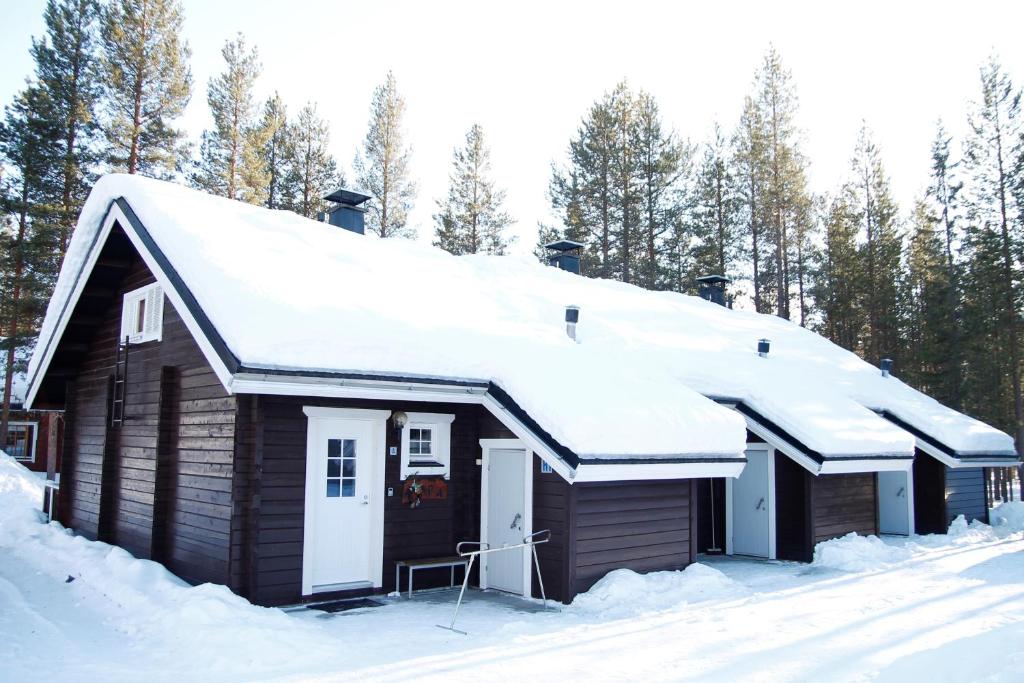 겨울의 Polar Star Isorakka cabins