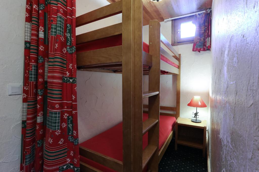 Postel nebo postele na pokoji v ubytování Vacancéole - Résidence Plein Sud