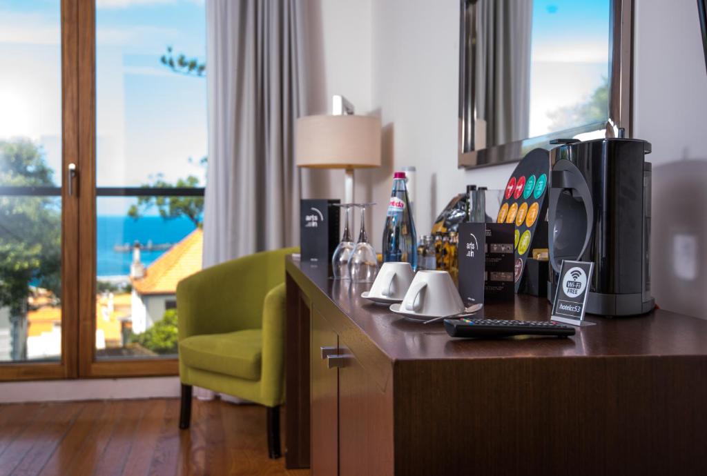 ARTS IN Hotel Conde Carvalhal - Resim 12