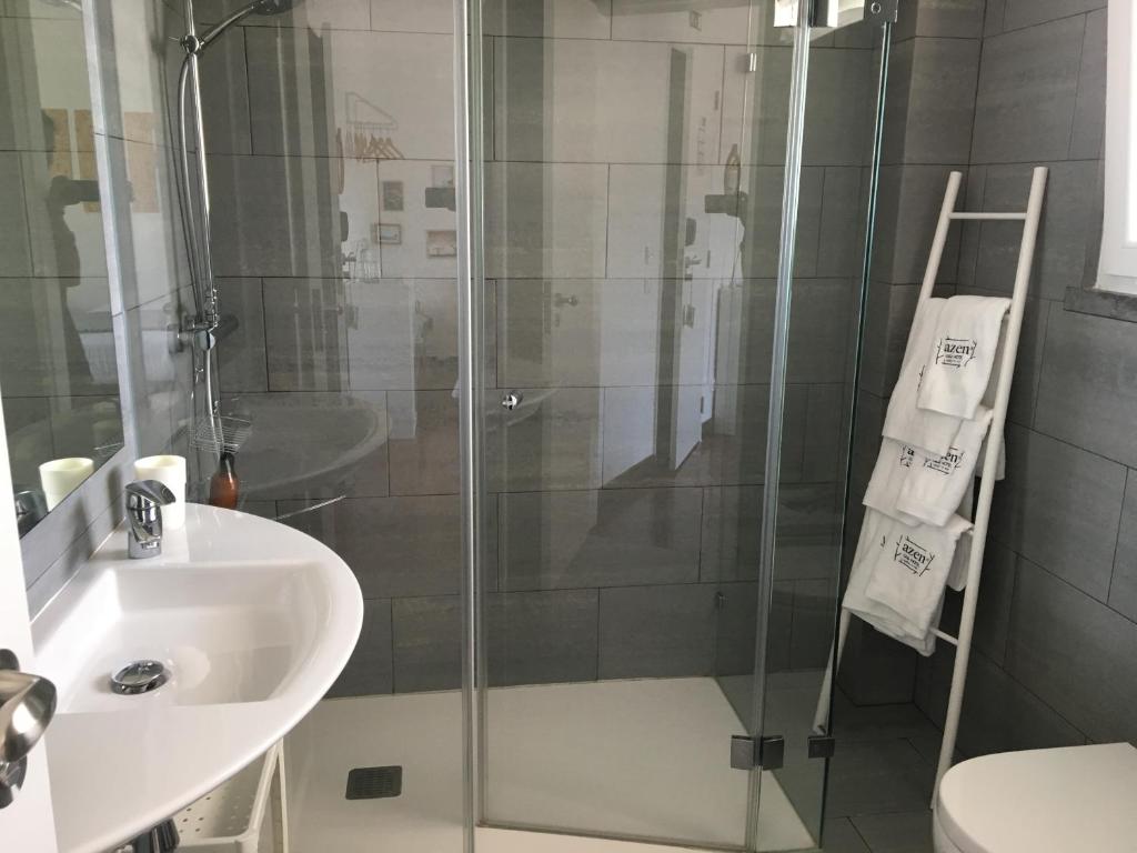 Azen Cool House - 19