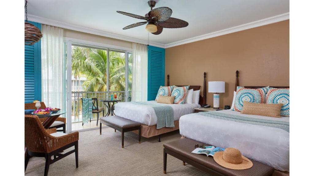 Ein Bett oder Betten in einem Zimmer der Unterkunft Cheeca Lodge &amp; Spa