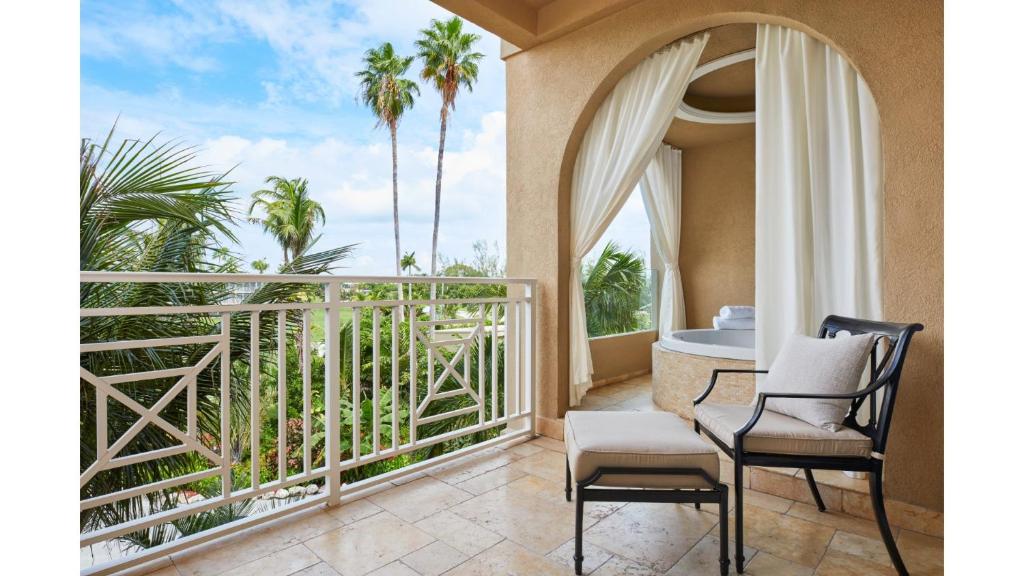 Ein Balkon oder eine Terrasse in der Unterkunft Cheeca Lodge &amp; Spa
