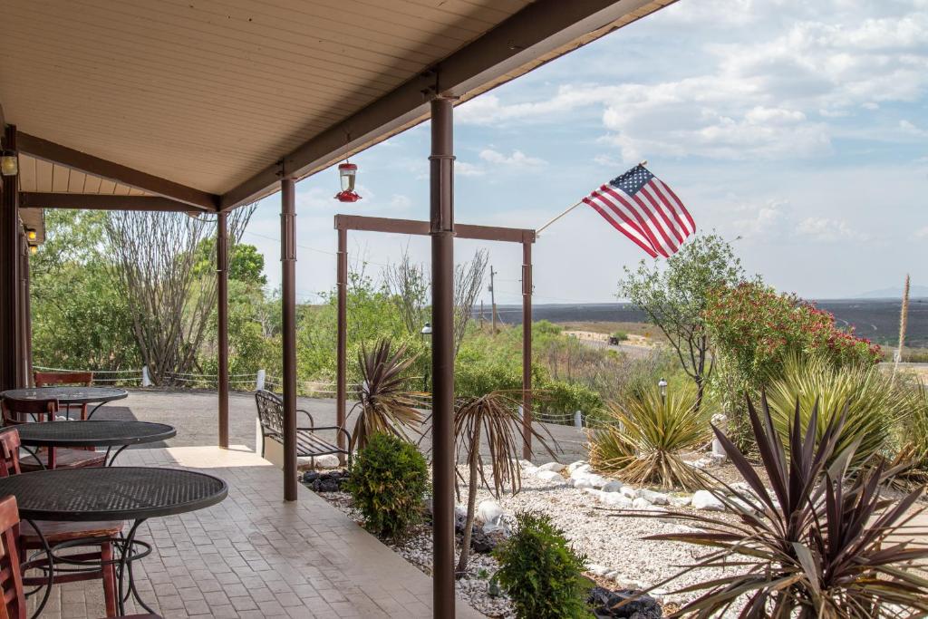 Landmark Lookout Lodge