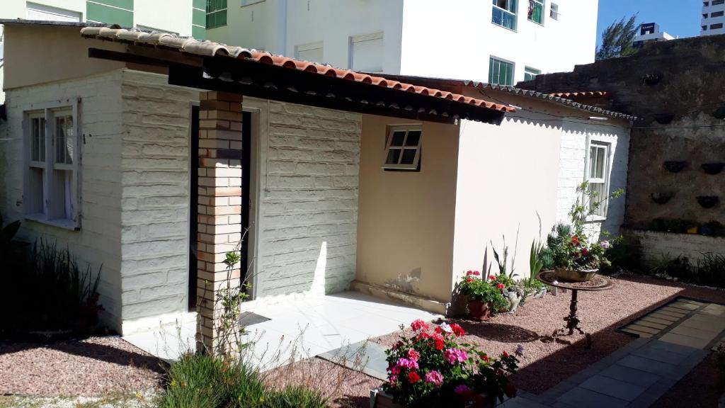  Acomodação RECANTO DAS FLORES