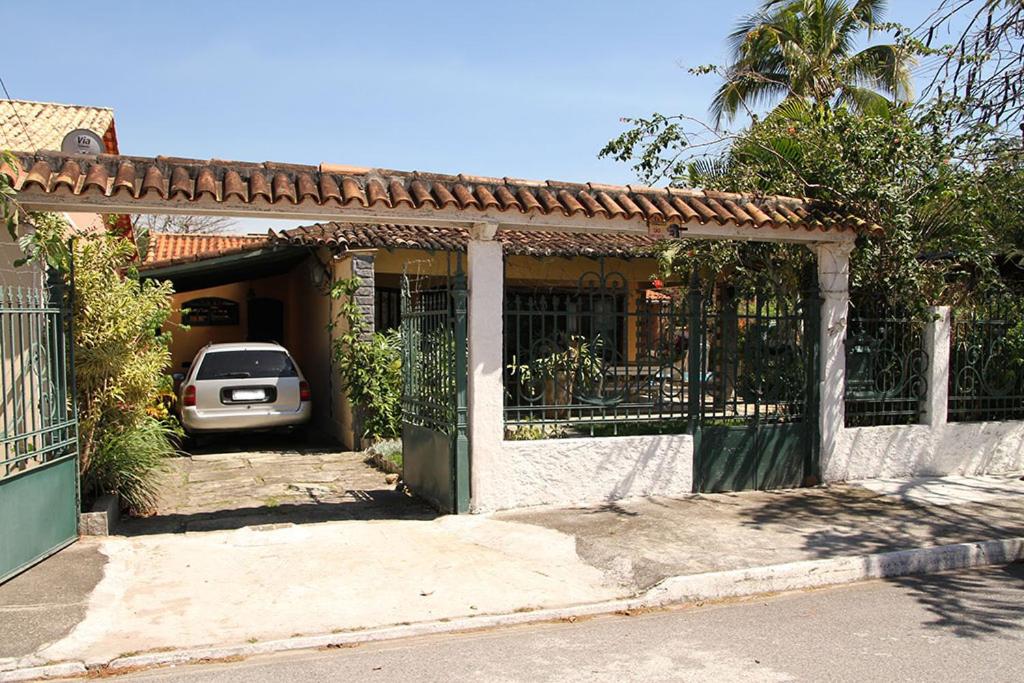  Casa com Piscina Exuberante