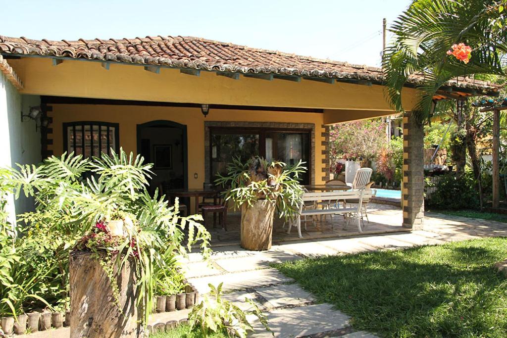  Casa com Piscina Exuberante