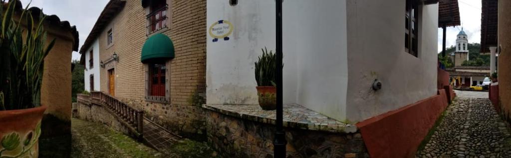 Budova, kde se hotel nachází