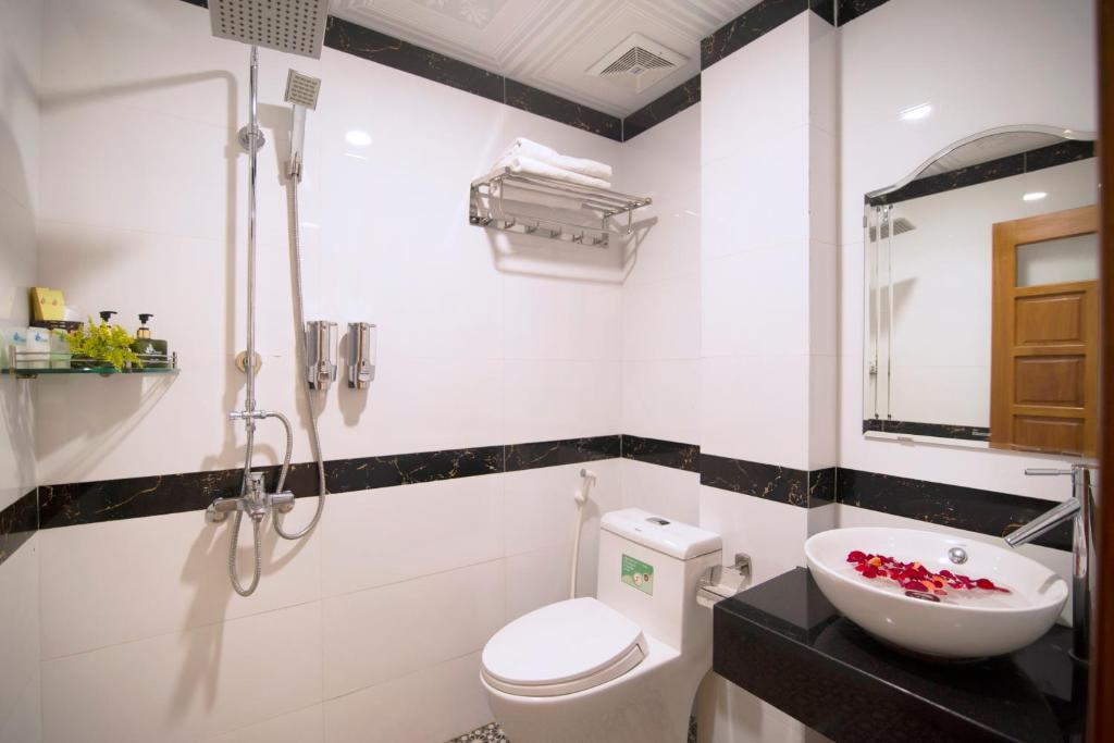 Koupelna v ubytování Charming Danang Hotel-203 Nguyễn Văn Thoại