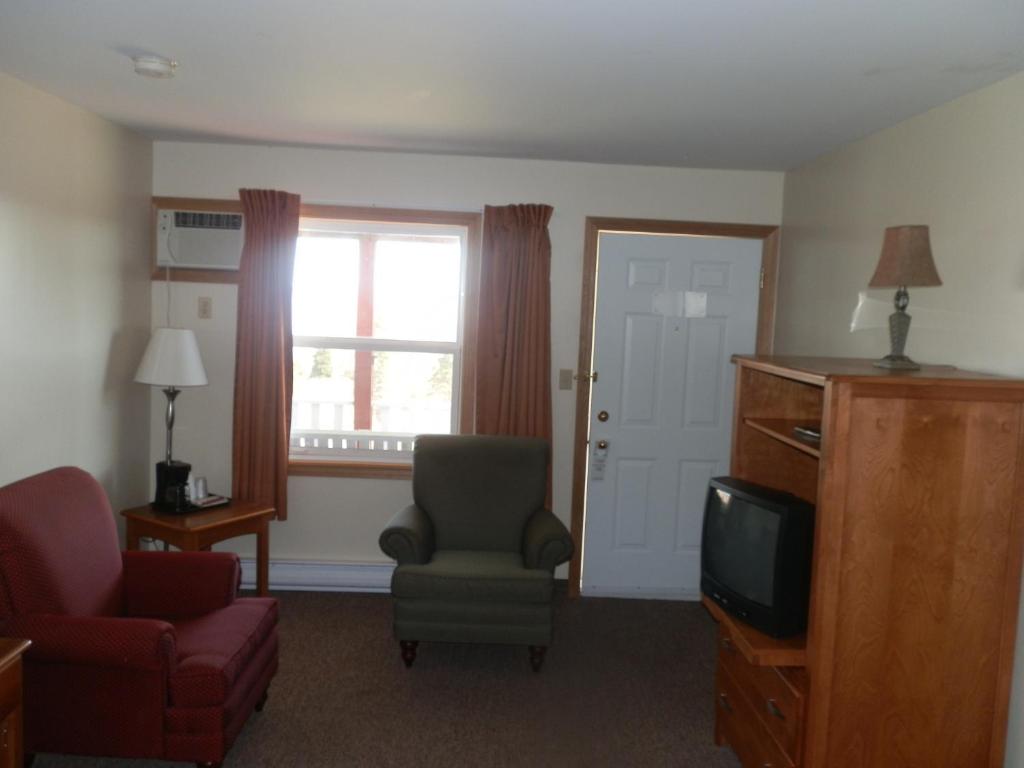 Hopewell Rocks Motel & Country Inn - Chambre Reine Avec Vue Sur La Mer