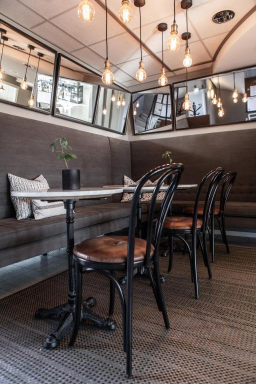 Posezení v ubytování Hotell Bogesund