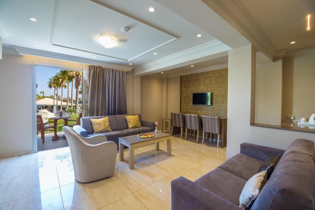 Adams Beach Hotel & Spa - クイーンスイート