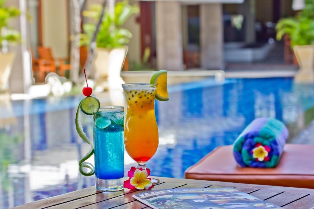 Bazén v ubytování The Rani Hotel & Spa nebo v jeho okolí