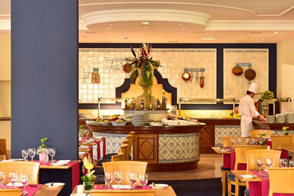 Pestana Village Garden Hotel - Resim 19