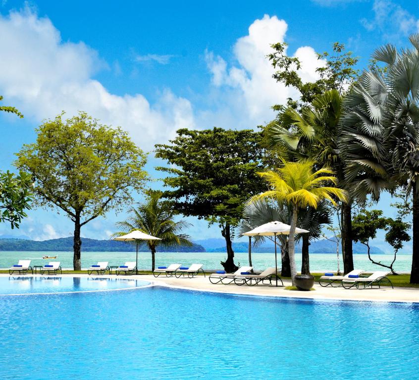 Bazén v ubytování Rebak Island Resort & Marina, Langkawi 大自然 野生动物与美食爱好者的天堂 nebo v jeho okolí
