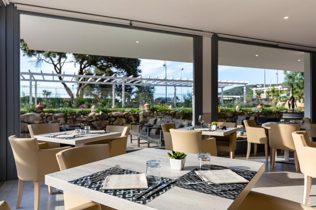 Restaurace v ubytování Hotel Delfino