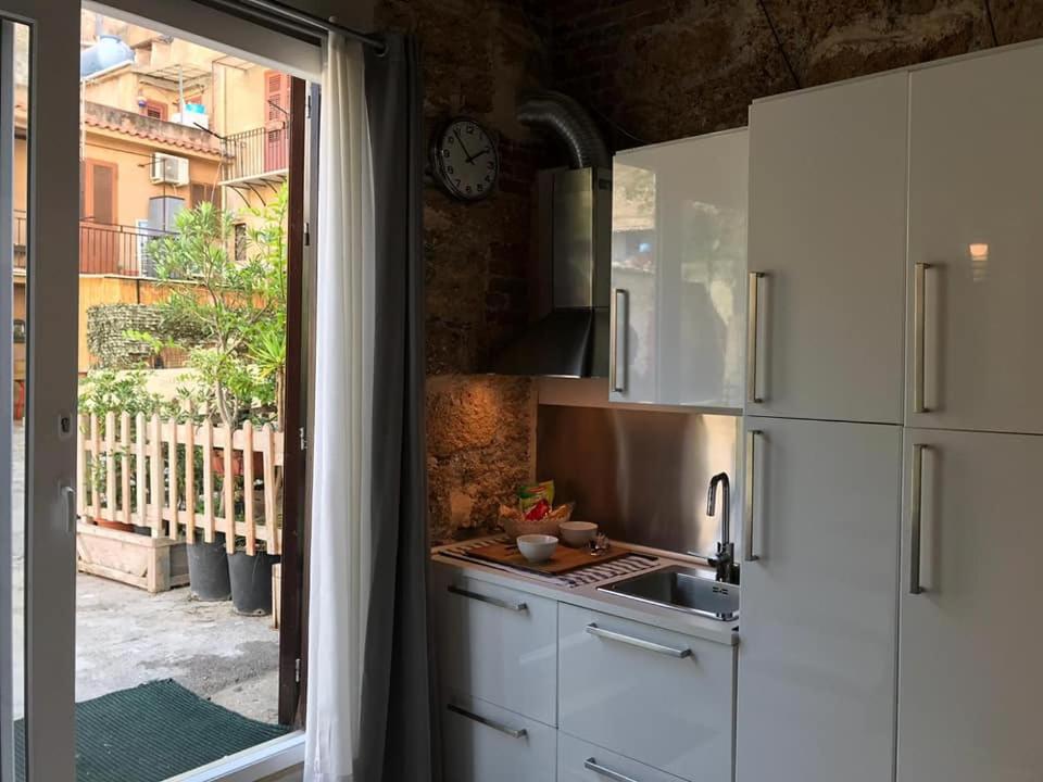 Kuchyň nebo kuchyňský kout v ubytování La Vecchia Stalla