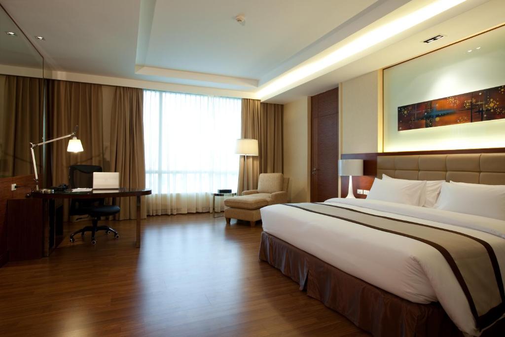 
Grand Deluxe Double Room
