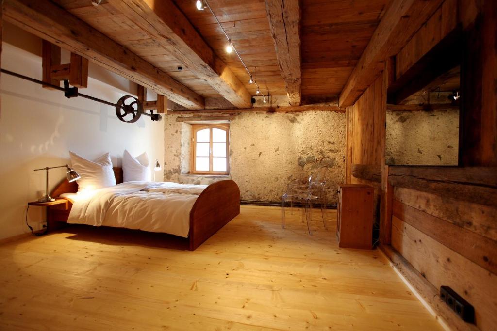 Postel nebo postele na pokoji v ubytování hotel rainhof scheune & naturpark restaurant (Kirchzarten)