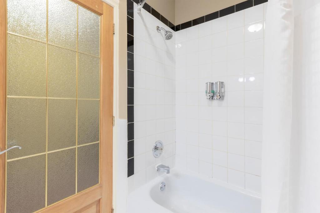 Unilofts Grande-Allée - Resim 20