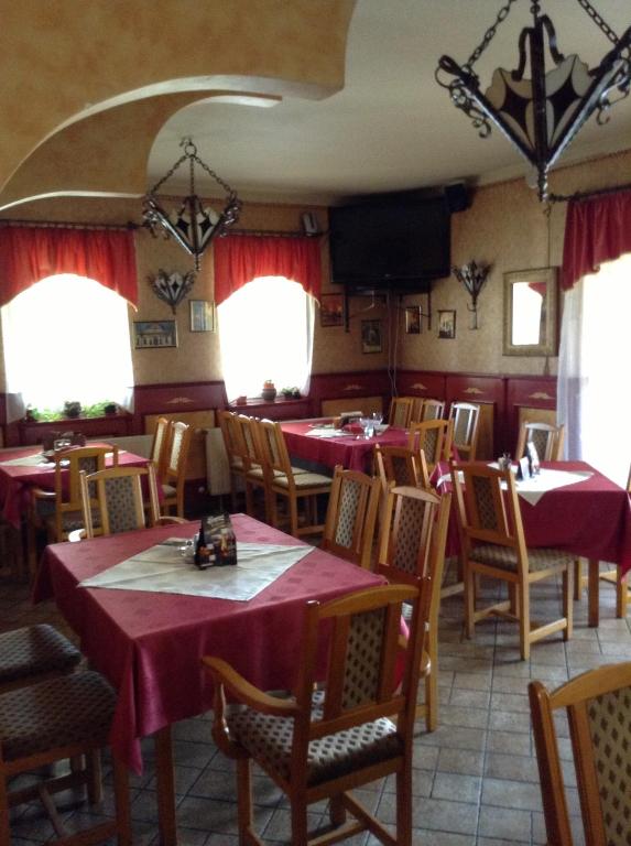 Restaurace v ubytování Főnix Fogadó