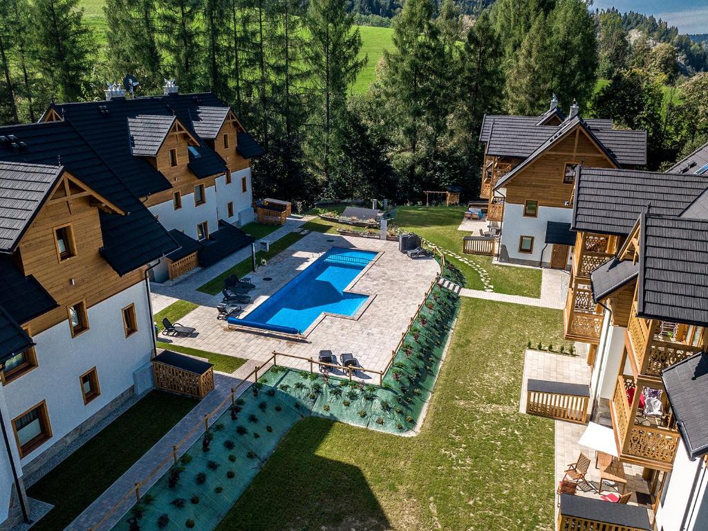 Bazén v ubytování Apartament Mountain Chalet nebo v jeho okolí