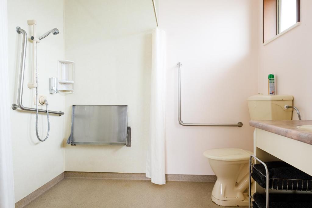 Koupelna v ubytování Esplanade Motels