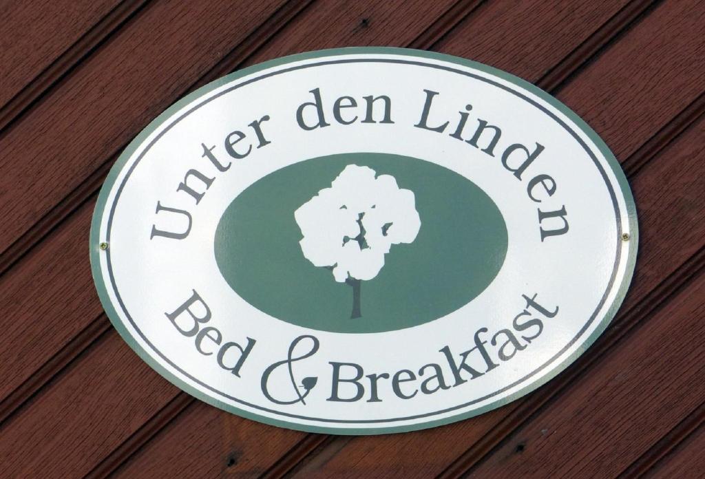 Certifikát, hodnocení, plakát nebo jiný dokument vystavený v ubytování Bed and Breakfast unter den Linden