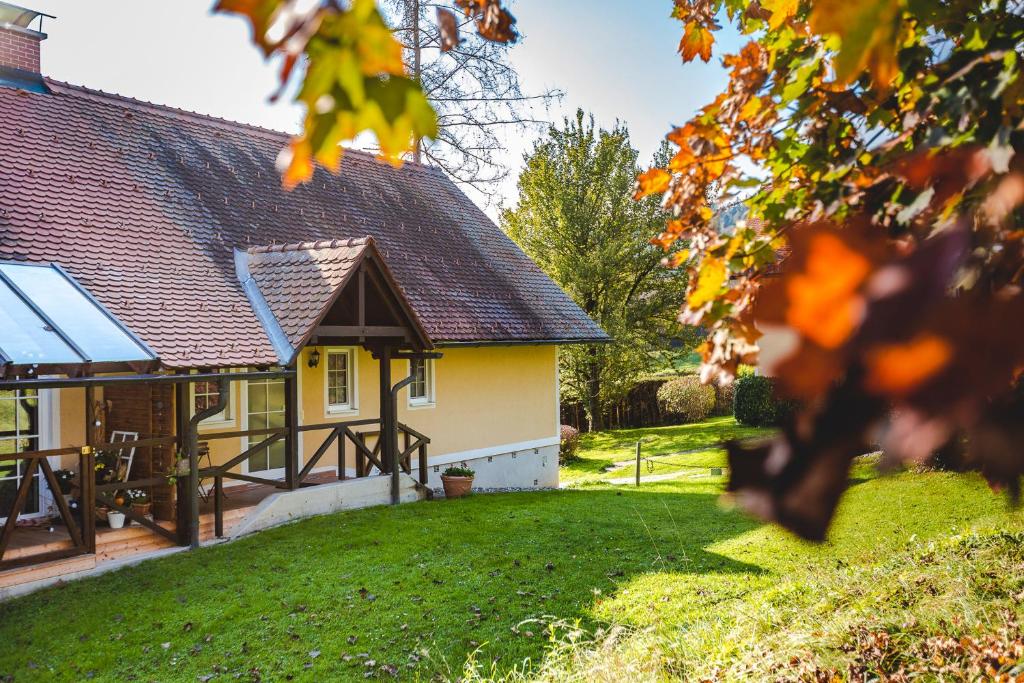 Landhaus Piber - Two-Bedroom Apartment