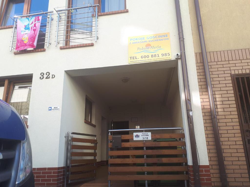 Budova, v ktorej sa apartmán nachádza