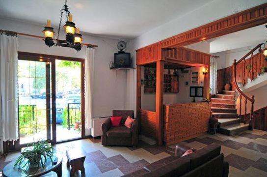 Posezení v ubytování Chrissafis Hotel