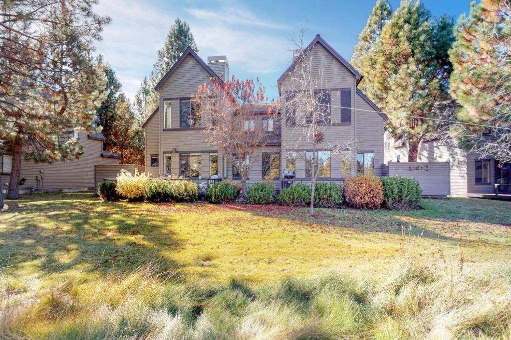 16 Eaglewood, Sunriver (updated prices 2024)