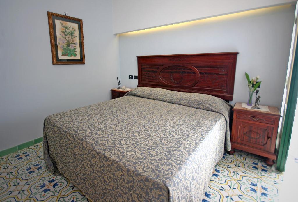 Sorrento Inn Guesthouse - 6