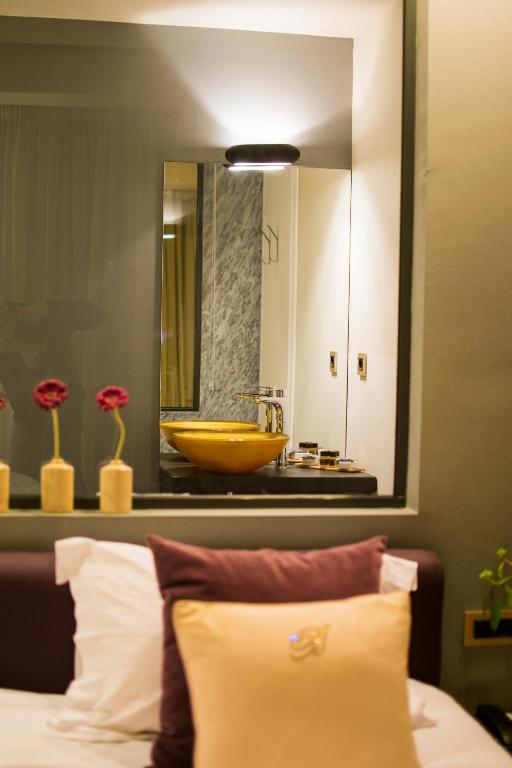 Golden Suites & Spa 