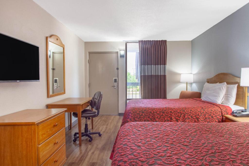 Days Inn by Wyndham Clinton - Laurens I-26 - Habitación Doble Con Dos Camas Dobles - Fumadores