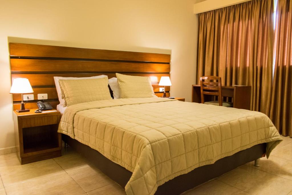 Postel nebo postele na pokoji v ubytování Hotel Hohenau