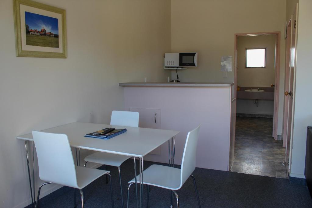 Holdens Bay Holiday Park - Resim 31