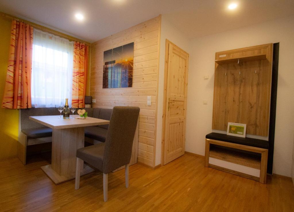Fotografie z fotogalerie ubytování Appartement Sonnblick Kuschelsuite in den Bergen v destinaci Großsölk
