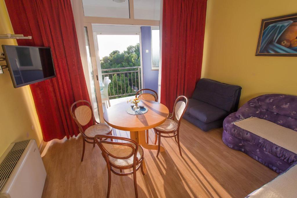 Posedenie v ubytovaní Aparthotel Pecic