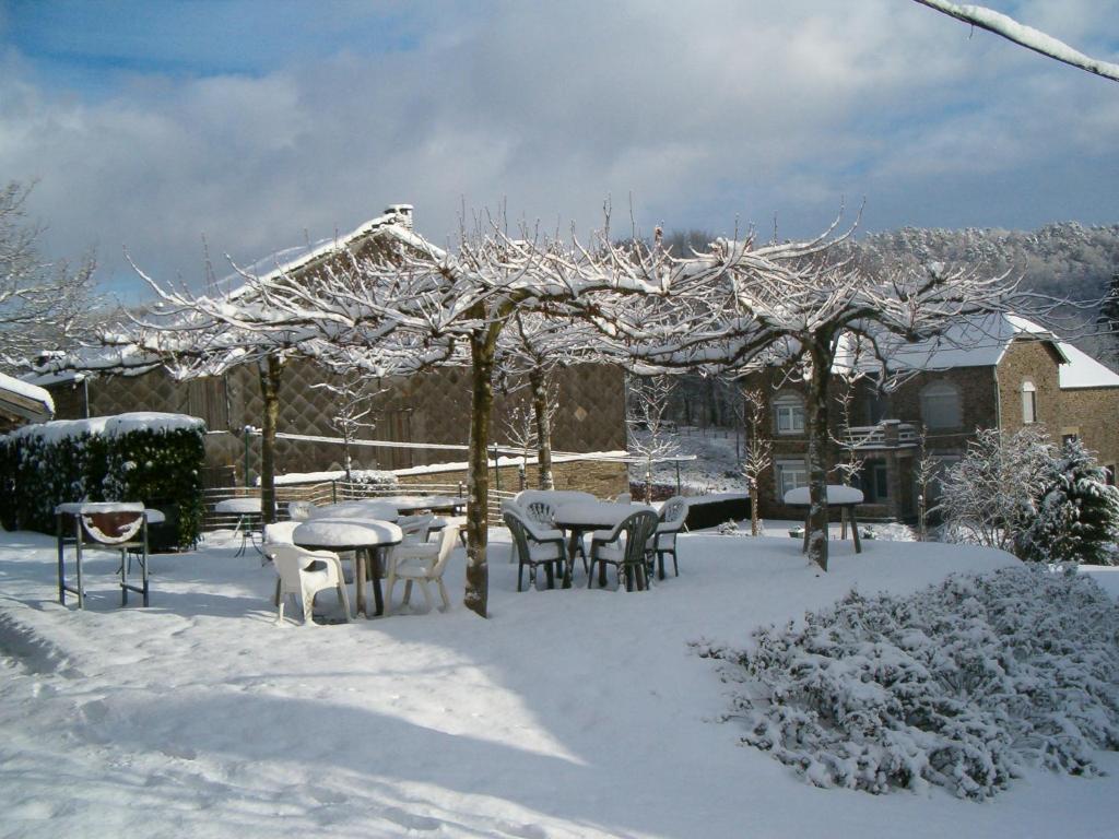 B&B La Belle Histoire Laforêt v zimě